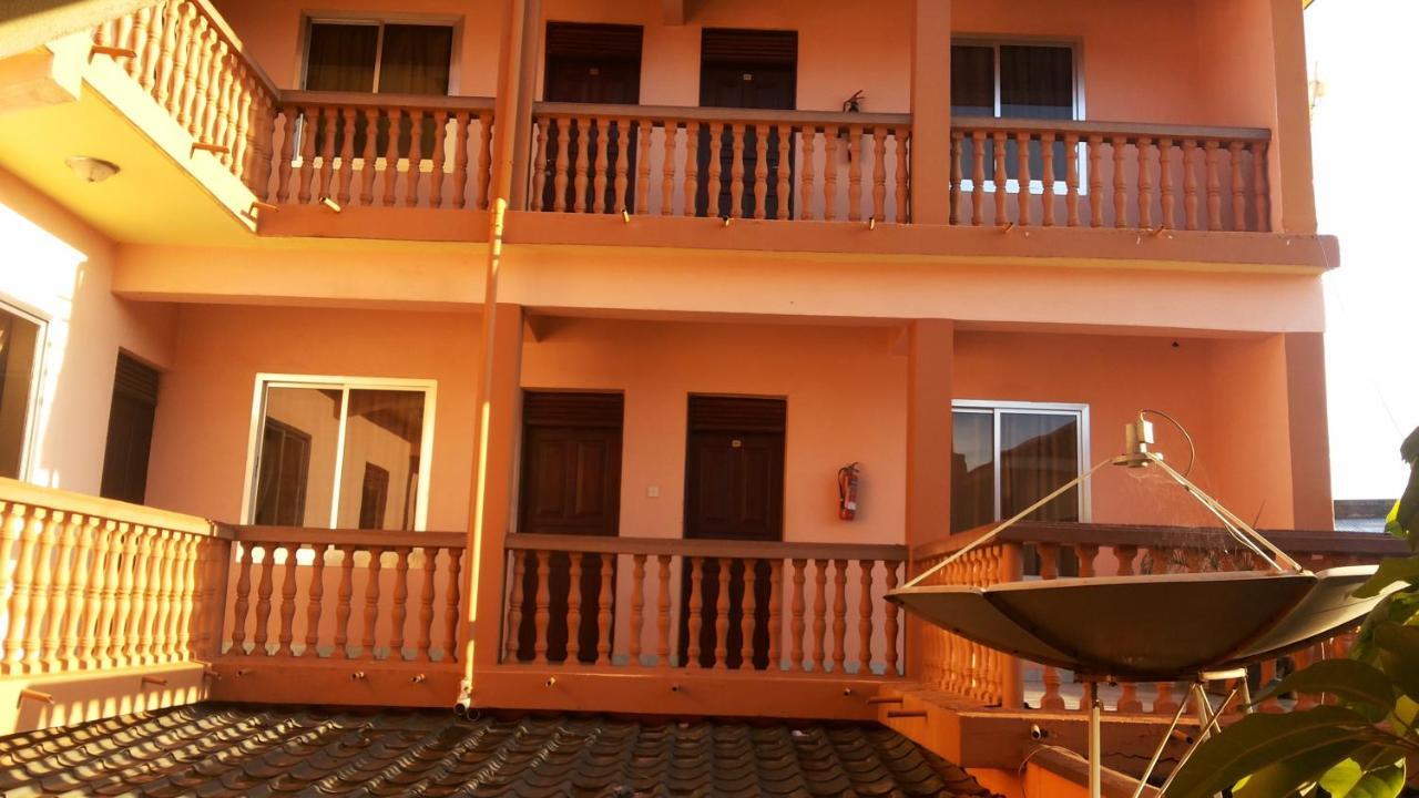 Daysinn Hotel Lira Exteriér fotografie